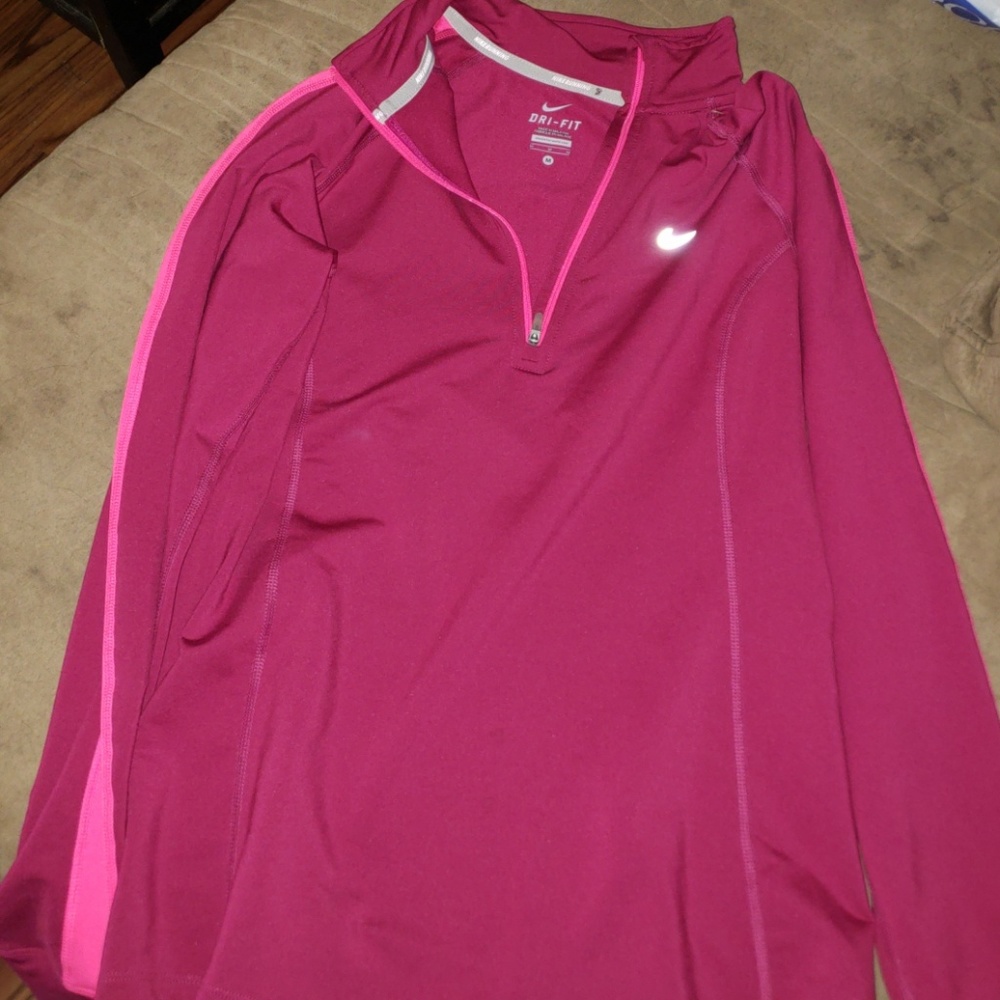 Nike dri fit pullover